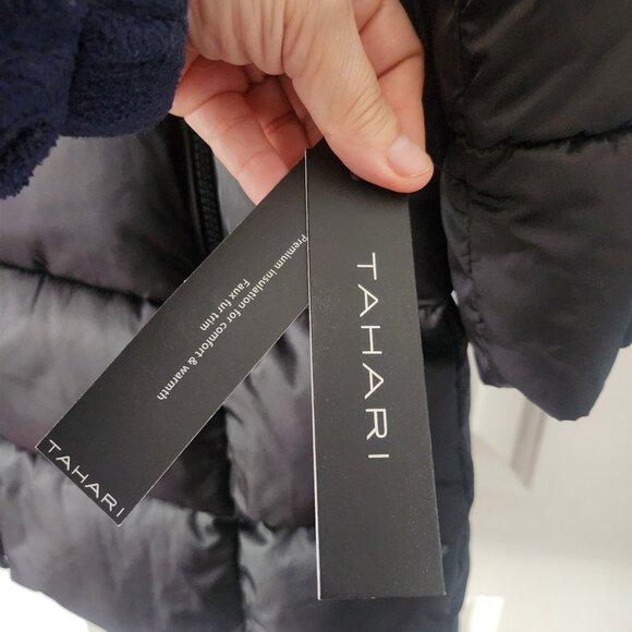 *NWT - Tahari Dana Hooded Faux Fur Trim Puffer Coat - Black - Large- $320 Retail - Picture 13 of 15